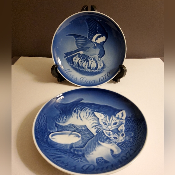 B&G Copenhagen Porcelain Mother's Day Plates - Set of 2 - Picture 1 of 4